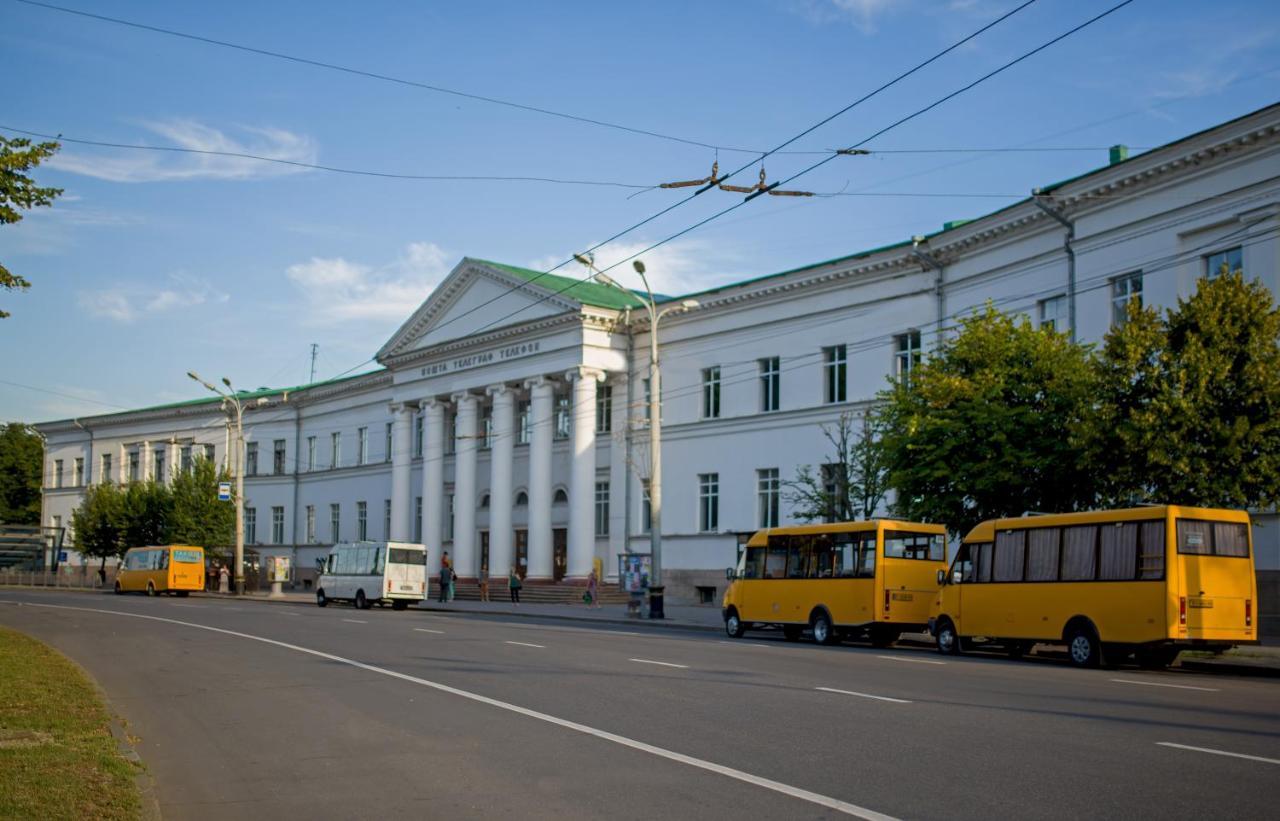 Modern Apartmetns In Town Center Poltava Kültér fotó